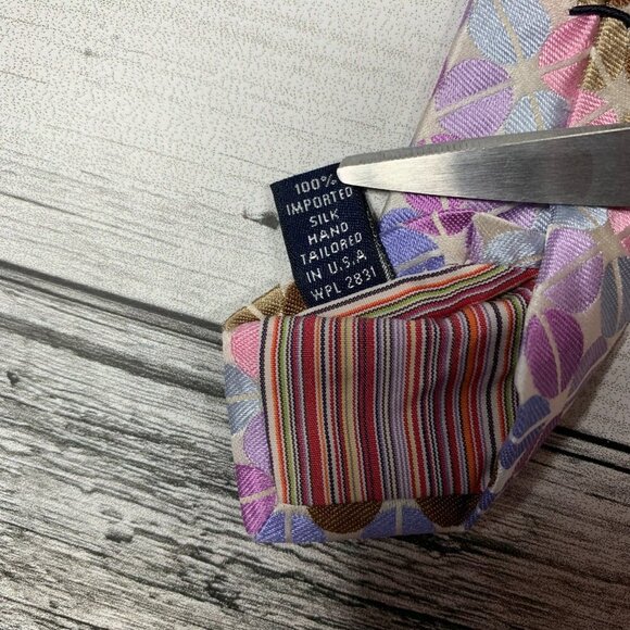 Ted Baker London 100% Silk Circle Print Tie - Picture 5 of 8